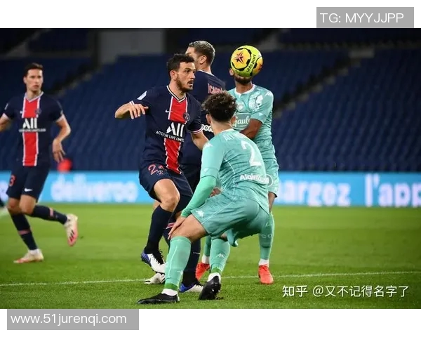 内马尔带伤出战，巴黎圣日耳曼客场险胜摩纳哥，法甲榜首守住